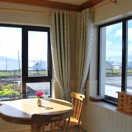 Teach Cruachan Large-group Dooagh