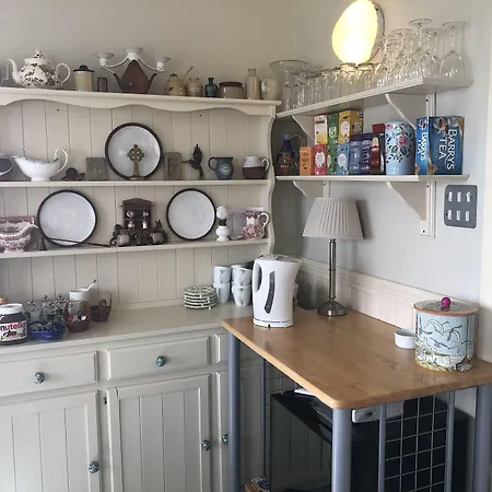 Teach Cruachan Large-group Dooagh