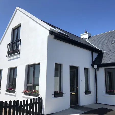 Teach Cruachan Large-group Dooagh