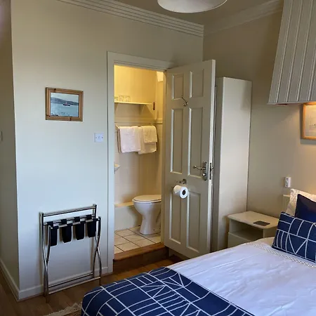 Teach Cruachan Large-group * Dooagh