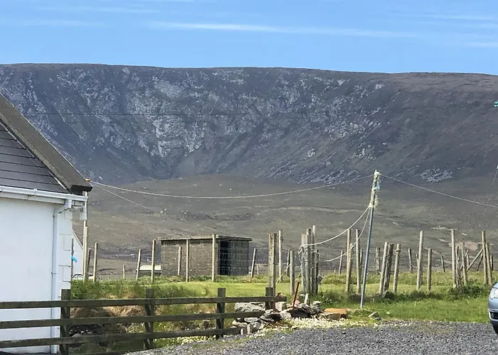 Teach Cruachan Large-group *