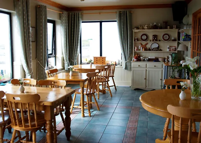 Teach Cruachan Large-group Dooagh