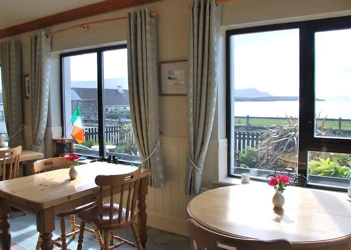 Teach Cruachan Large-group *