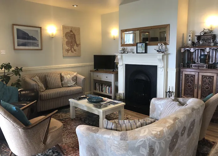 Teach Cruachan Large-group *